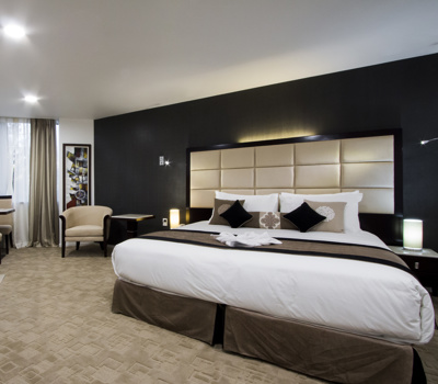 VR  Queen  Street  Hotel