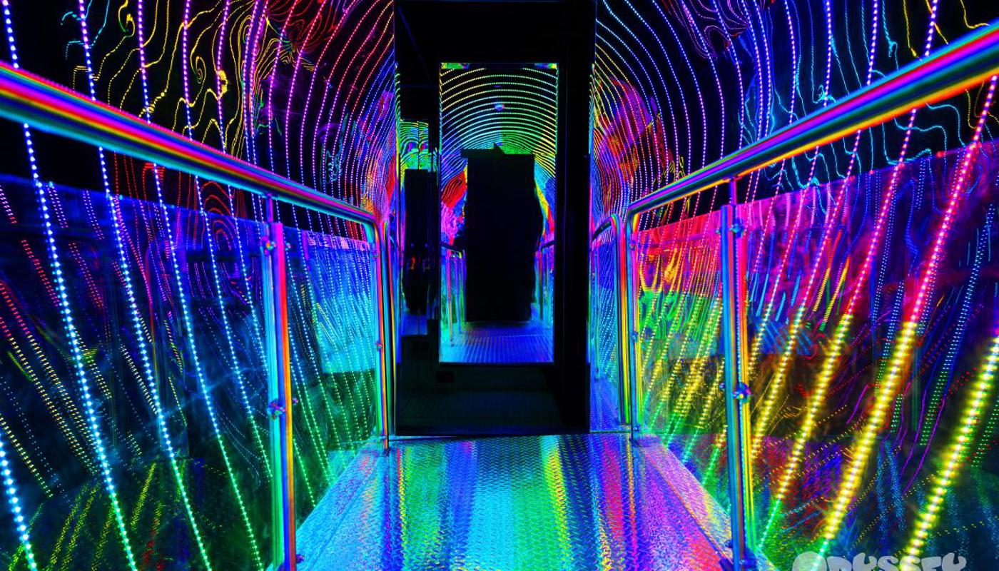 Travel through the vortex of light!