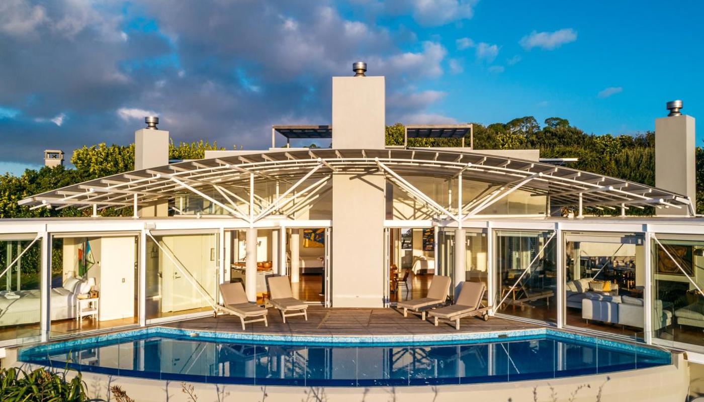 Nikau Estate, Oneroa