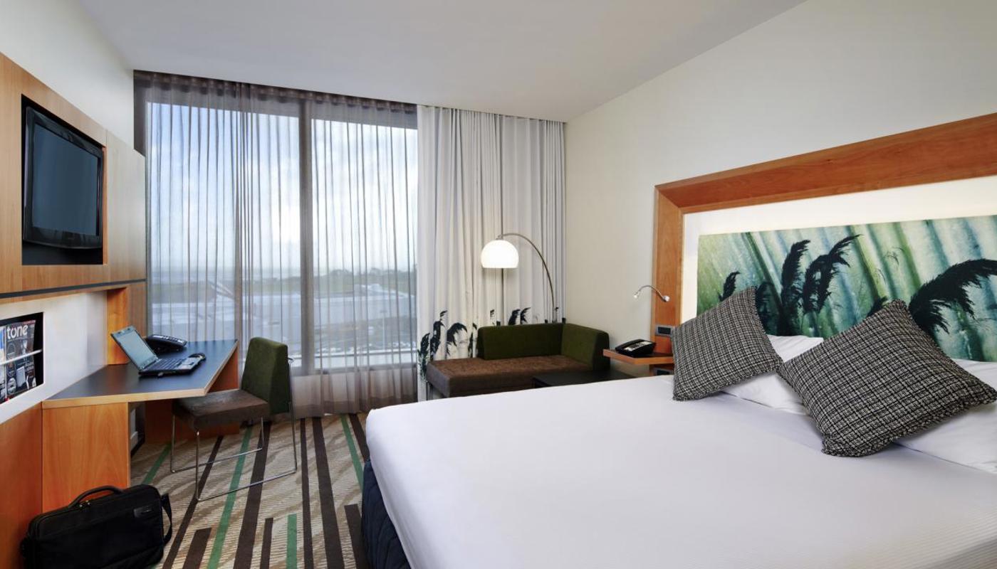 Superior King Guest Room.