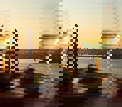 Queens Rooftop  & Wineshop 