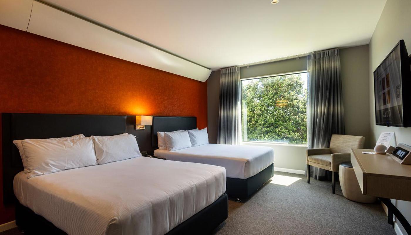 Sudima Auckland Airport Deluxe Twin Room